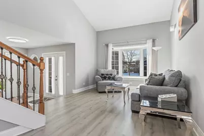 40 Jackson Lane, Streamwood, IL 60107 - Photo 9