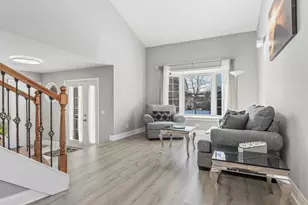 40 Jackson Ln, Streamwood, IL 60107 - Photo 9