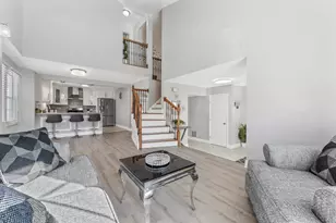 40 Jackson Ln, Streamwood, IL 60107 - Photo 11