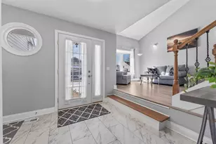 40 Jackson Ln, Streamwood, IL 60107 - Photo 5