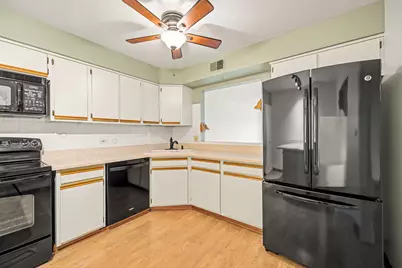 40 S Main Street #4A, Glen Ellyn, IL 60137 - Photo 7