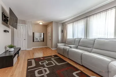 6 Forest Lane, Elk Grove Village, IL 60007 - Photo 5