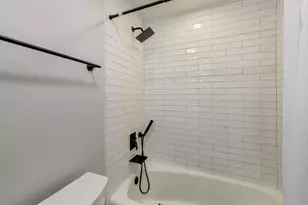 26225 N Hickory Rd, Mundelein, IL 60060 - Photo 17