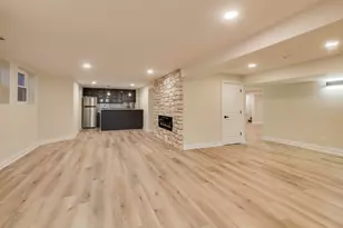 26225 N Hickory Rd, Mundelein, IL 60060 - Photo 21