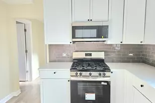 [Address not provided], Berwyn, IL 60402 - Photo 11