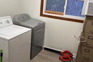 13515 S Baltimore Ave, Chicago, IL 60633 - Photo 7