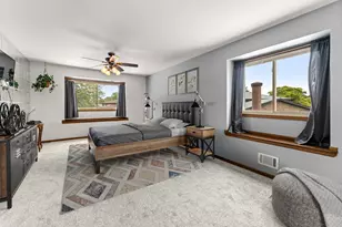 10926 Circle Ct, Palos Hills, IL 60465 - Photo 13