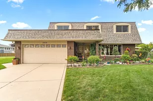 10926 Circle Ct, Palos Hills, IL 60465 - Photo 1