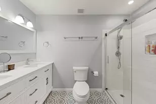 2240 Mecan Dr, Naperville, IL 60564 - Photo 17