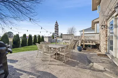 8708 Coventry Drive, Woodridge, IL 60517 - Photo 27
