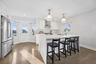 8708 Coventry Dr, Woodridge, IL 60517 - Photo 3