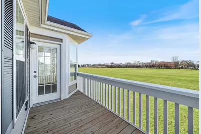 715 Four Seasons Boulevard, Aurora, IL 60504 - Photo 11