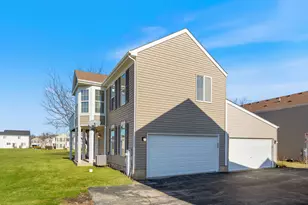 715 Four Seasons Blvd, Aurora, IL 60504 - Photo 17