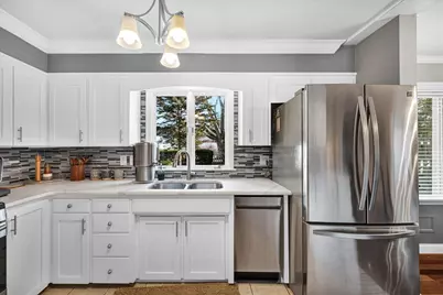 9 Ethell Parkway, Bloomington, IL 61701 - Photo 11