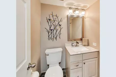 141 Chatsworth Circle, Schaumburg, IL 60194 - Photo 13