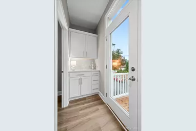 124 E Main Street, Cary, IL 60013 - Photo 13