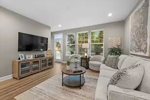 124 E Main St, Cary, IL 60013 - Photo 11