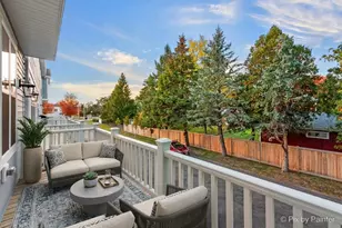 128 E Main St, Cary, IL 60013 - Photo 11