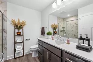 128 E Main St, Cary, IL 60013 - Photo 17