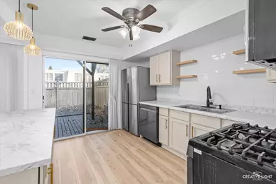 34W657 W Elm Court #C, Saint Charles, IL 60174 - Photo 5