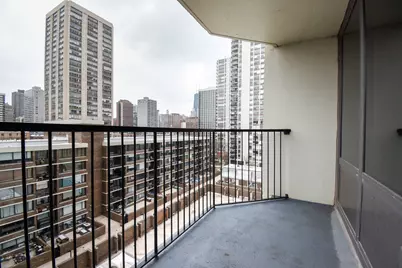 1560 N Sandburg Terrace #802J, Chicago, IL 60610 - Photo 35
