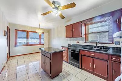 11153 S Avenue L, Chicago, IL 60617 - Photo 15