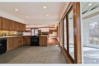 2335 Lake Avenue, Lakewood, IL 60014 - Photo 7