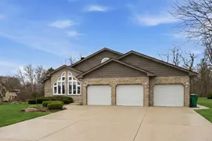 16754 Pineview Dr, Homer Glen, IL 60491 - Photo 1