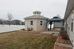 1840 Yorktown Dr, Bourbonnais, IL 60914 - Photo 25