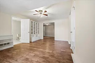 11 Spruce Ct, Bloomington, IL 61704 - Photo 37