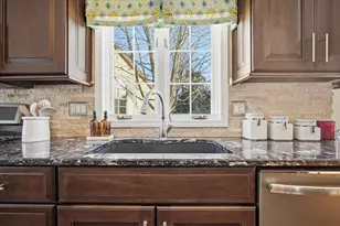 11 Spruce Ct, Bloomington, IL 61704 - Photo 11