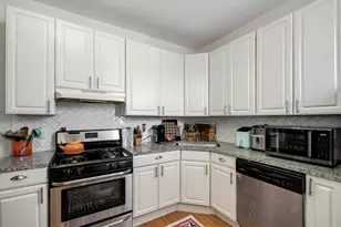 3837 N Wilton Ave, Chicago, IL 60613 - Photo 11