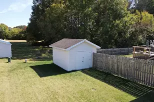 100 Pin Oak Ln, Harrisburg, IL 62946 - Photo 3