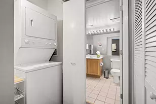 5200 S Ellis Ave, Chicago, IL 60615 - Photo 13