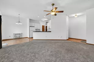 16459 Buckner Pond Wy, Crest Hill, IL 60403 - Photo 9