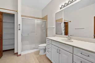 16459 Buckner Pond Wy, Crest Hill, IL 60403 - Photo 19