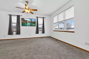 16459 Buckner Pond Wy, Crest Hill, IL 60403 - Photo 7