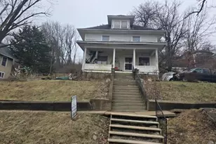 390 W 4th St, Dallas City, IL 62330 - Photo 25