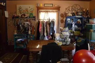 390 W 4th St, Dallas City, IL 62330 - Photo 5