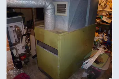 390 W 4th Street, Dallas City, IL 62330 - Photo 11