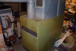 390 W 4th St, Dallas City, IL 62330 - Photo 11