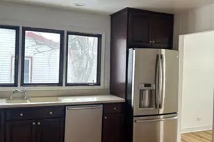 101 Oakwood Dr, Bolingbrook, IL 60440 - Photo 7