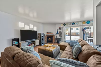 1052 Southbury Lane #B1, Wheeling, IL 60090 - Photo 3