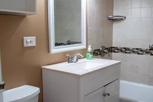 1130 Evergreen Ave, Glendale Heights, IL 60139 - Photo 9