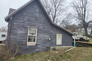 398 W 3rd, Dallas City, IL 62330 - Photo 3