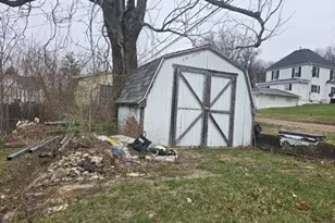 398 W 3rd, Dallas City, IL 62330 - Photo 5