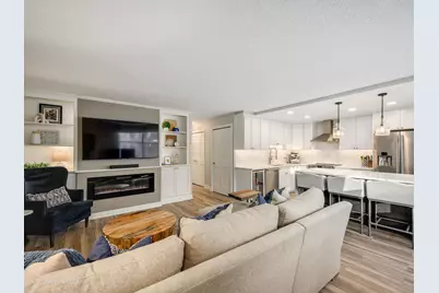 3033 N Sheridan Road #M1, Chicago, IL 60657 - Photo 5