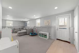 425 Wakeman Ave, Wheaton, IL 60187 - Photo 11