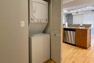 451 W Huron St, Chicago, IL 60654 - Photo 5