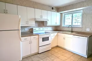 880 S Plum Grove Rd, Palatine, IL 60067 - Photo 5